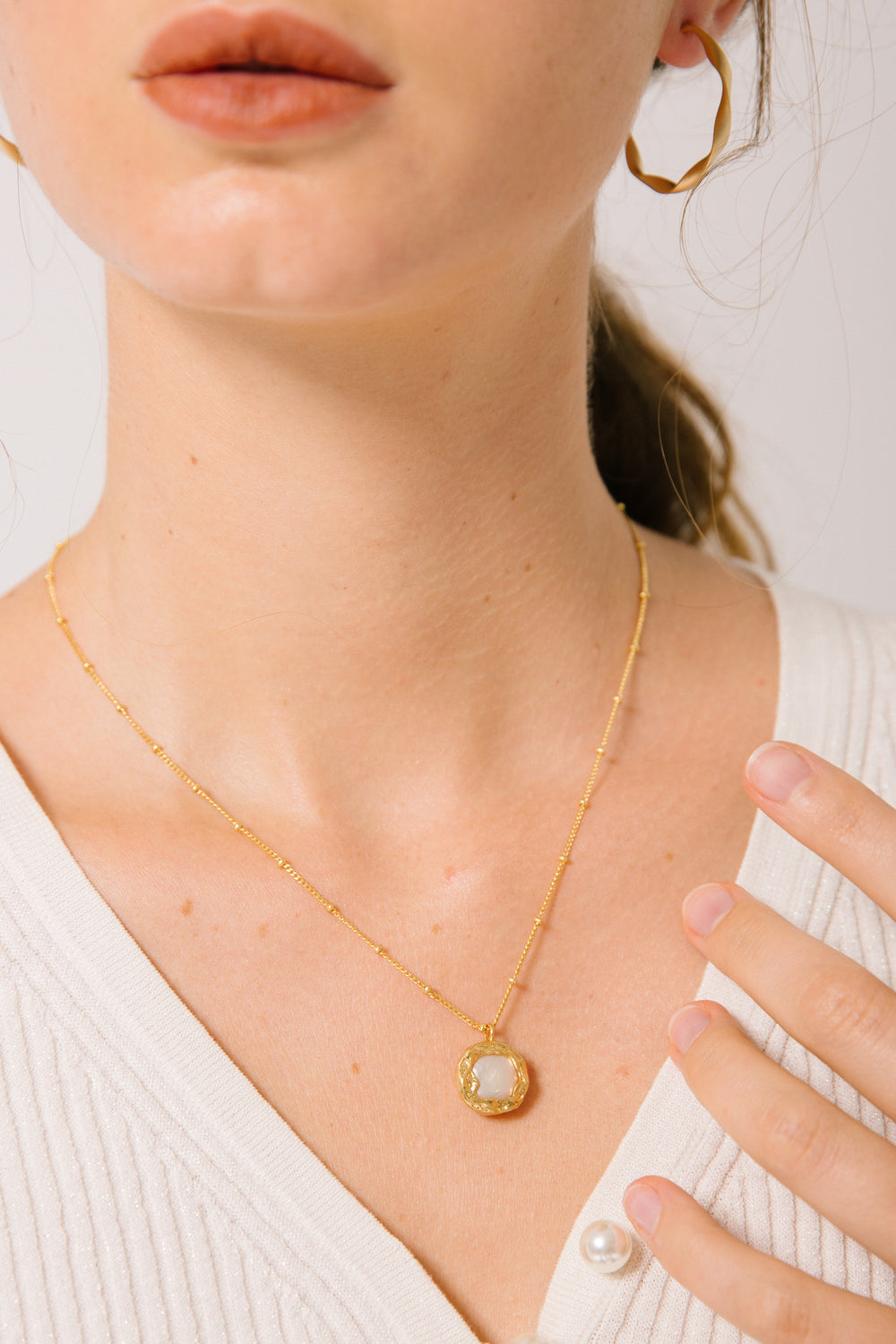 Gold Tone Pearl Bead Mala – Abdesignsjewellery
